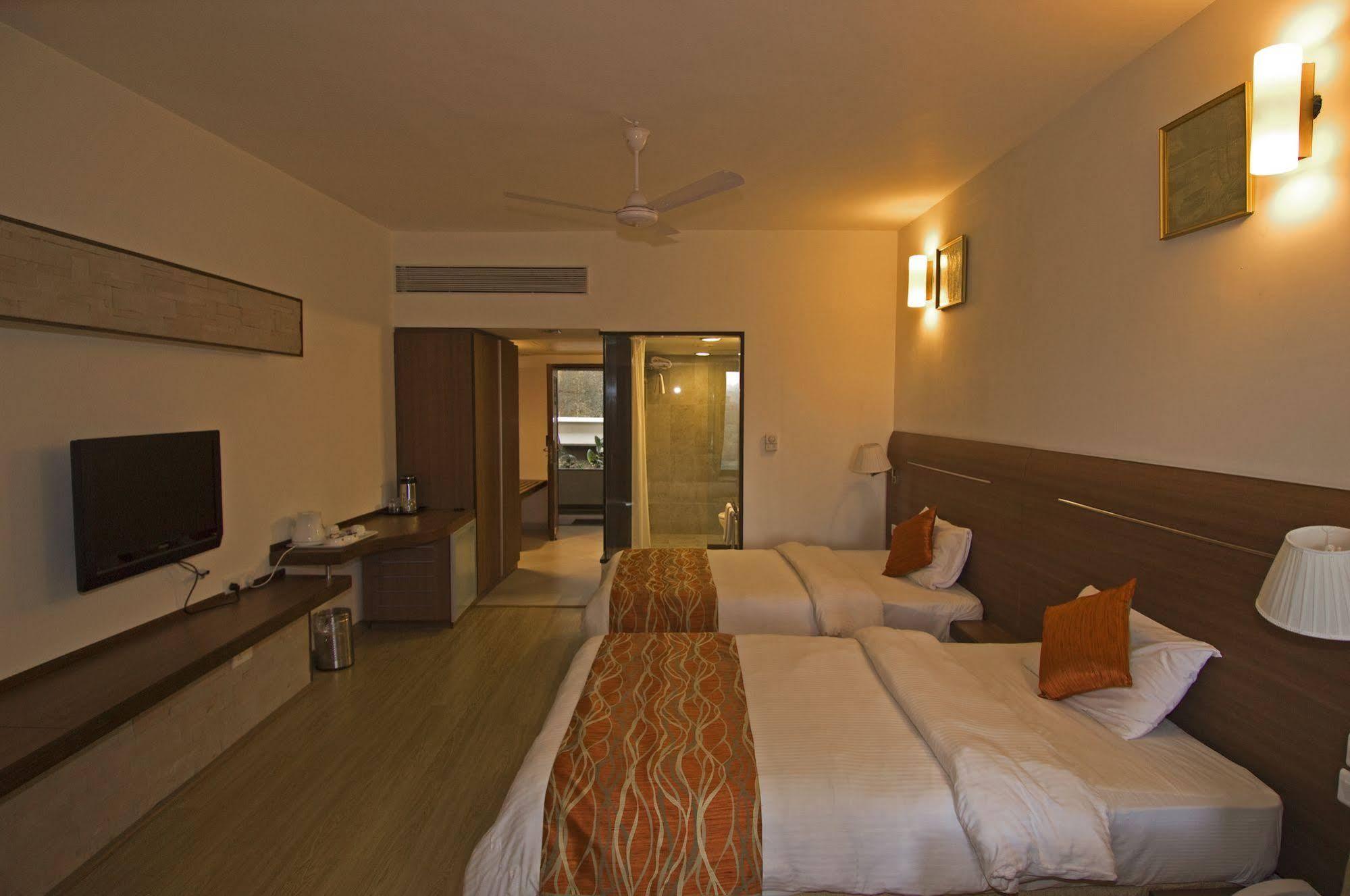 The Dukes Retreat Khandala Resort