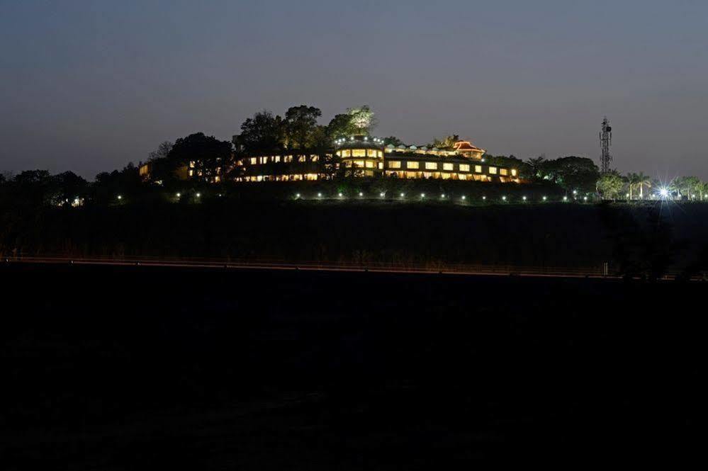 The Dukes Retreat Khandala सहारा 5*